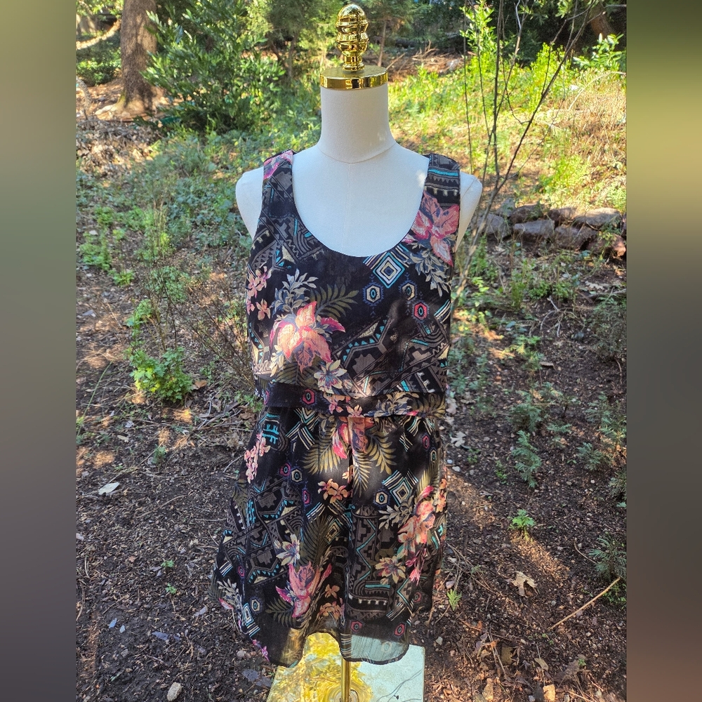 American Rag Pink and Black Sleeveless V-Neck Sundress‎